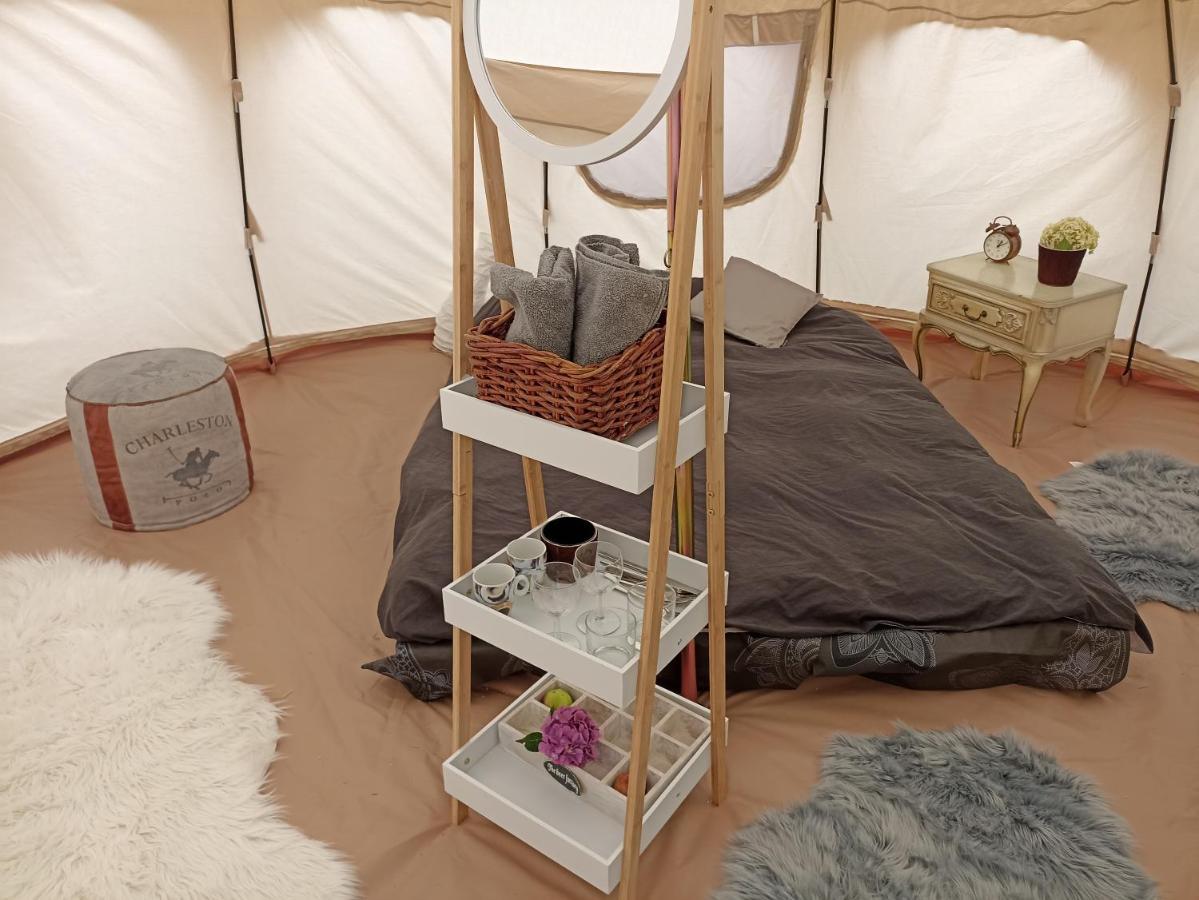 Natuur-Like Glamping In Bosland NeerNeerpelt Eksteriør bilde